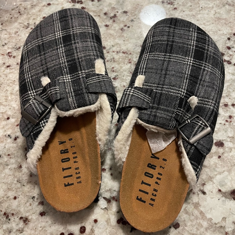 Plaid slippers